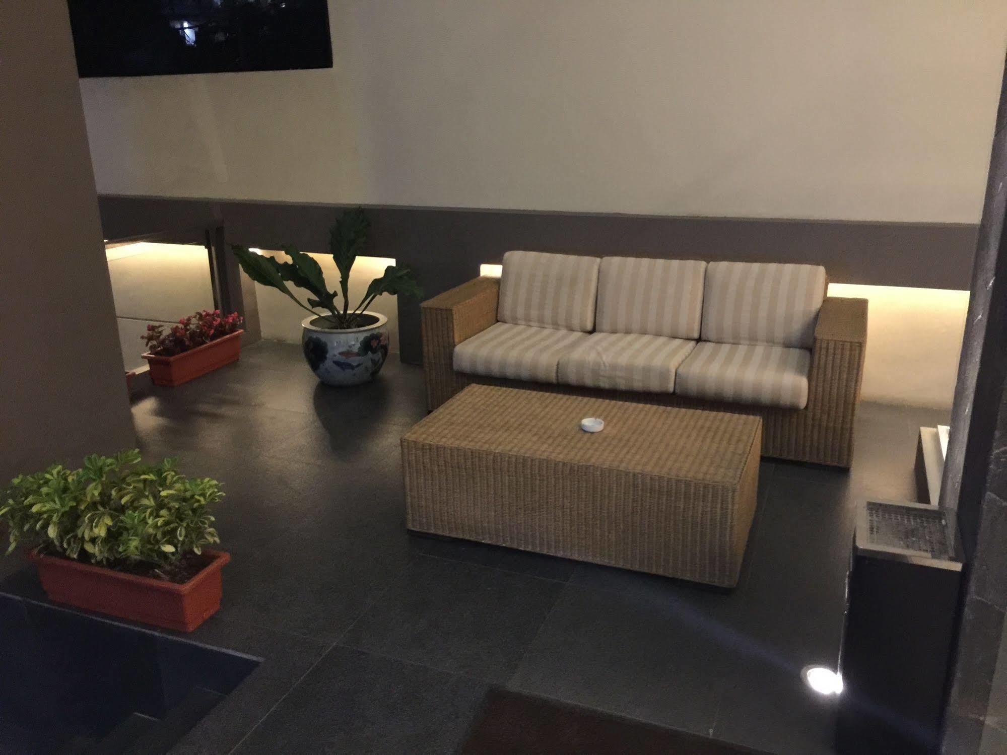 M Premiere Hotel Dago Бандунг Экстерьер фото